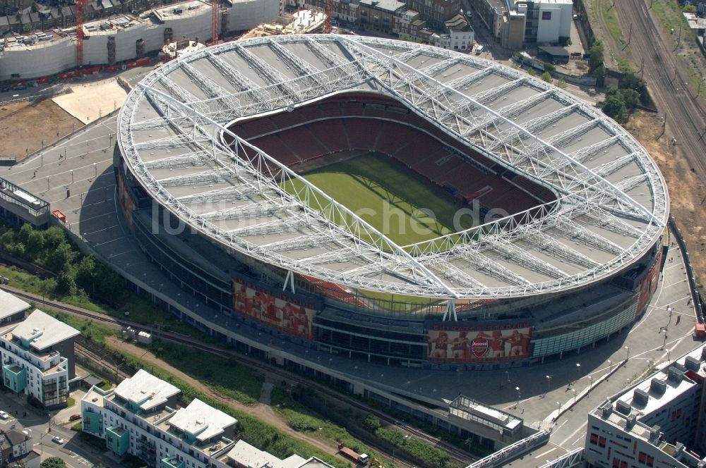 London aus der Vogelperspektive: Sportstätten-Gelände der Arena des Stadion Emirates Stadium in London in England, Vereinigtes Königreich