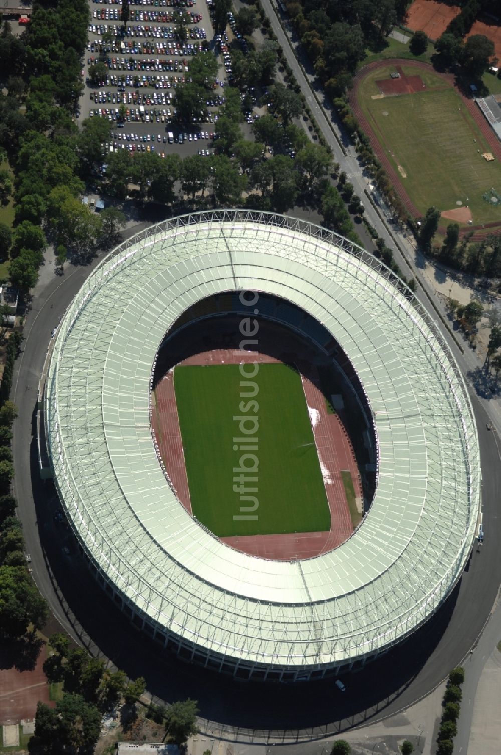 Luftbild Wien - Sportstätten-Gelände der Arena des Stadion Ernst-Hampel-Stadion in Wien in Österreich