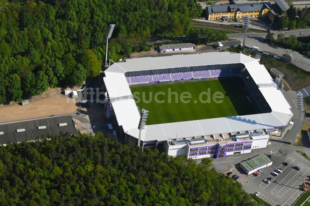 Aue aus der Vogelperspektive: Sportstätten-Gelände der Arena des Stadion Erzgebirgsstadion in Aue im Bundesland Sachsen, Deutschland