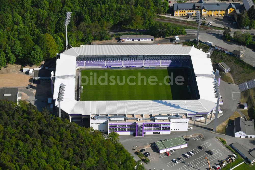 Aue von oben - Sportstätten-Gelände der Arena des Stadion Erzgebirgsstadion in Aue im Bundesland Sachsen, Deutschland