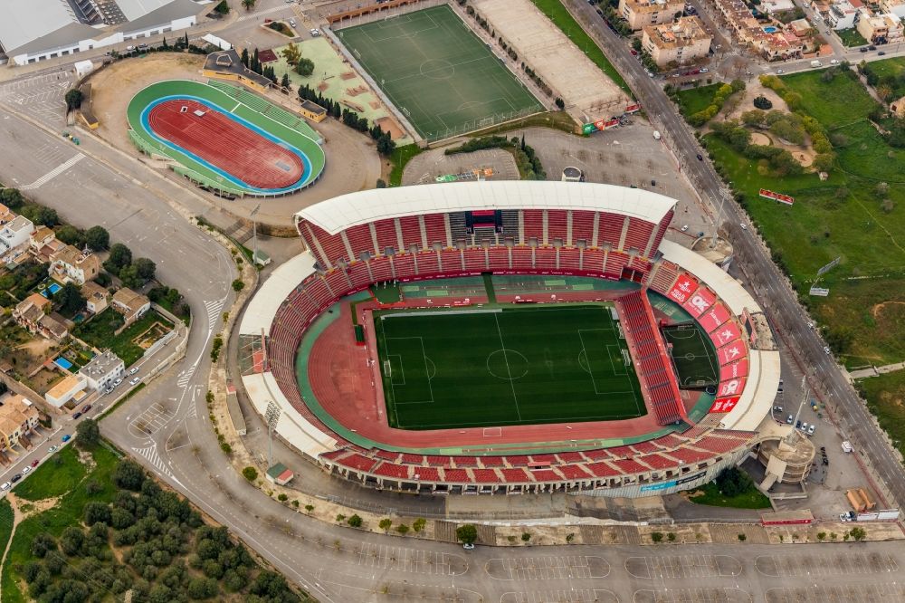 Luftbild Palma - Sportstätten-Gelände der Arena des Stadion Estadi de Son Moix im Ortsteil Ponent in Palma in Balearische Insel Mallorca, Spanien