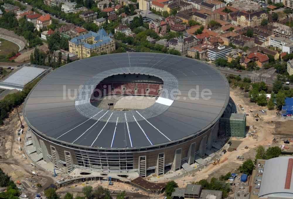 Budapest von oben - Sportstätten-Gelände der Arena des Stadion Ferenc-Puskás-Stadion in Budapest in Ungarn