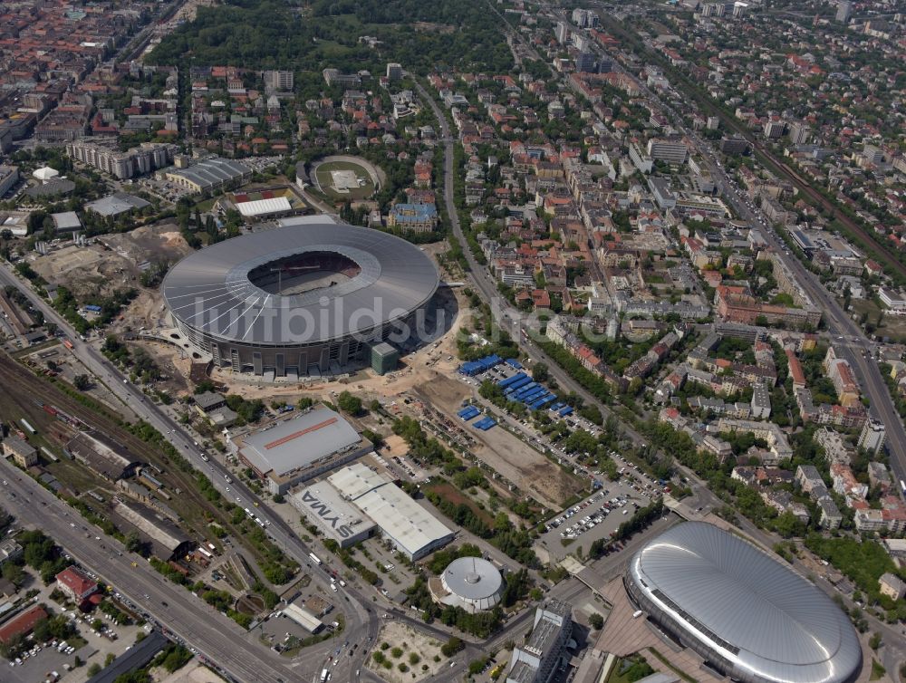 Budapest aus der Vogelperspektive: Sportstätten-Gelände der Arena des Stadion Ferenc-Puskás-Stadion in Budapest in Ungarn