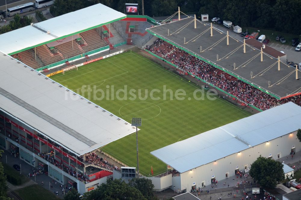 Luftaufnahme Cottbus - Sportstätten-Gelände der Arena des Stadion der Freundschaft des Fußballclubs FC Energie in Cottbus im Bundesland Brandenburg