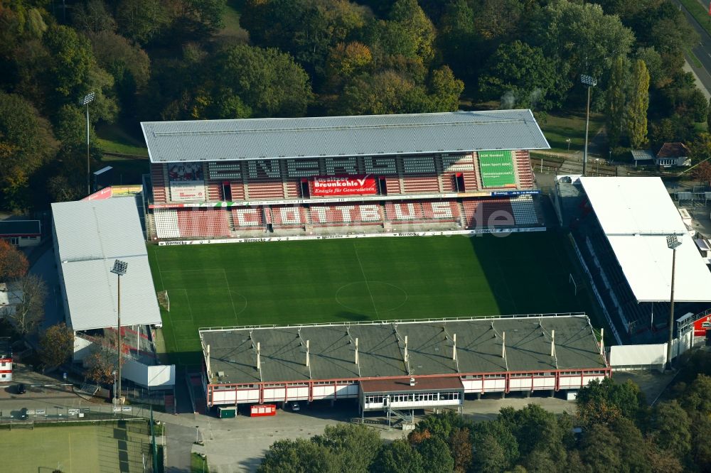 Luftaufnahme Cottbus - Sportstätten-Gelände der Arena des Stadion der Freundschaft des Fußballclubs FC Energie in Cottbus im Bundesland Brandenburg