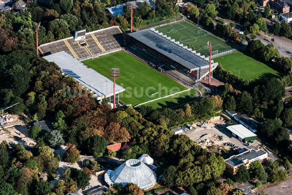 Luftbild Krefeld - Sportstätten-Gelände der Arena des Stadion Grotenburg-Stadion an der Tiergartenstraße in Krefeld im Bundesland Nordrhein-Westfalen