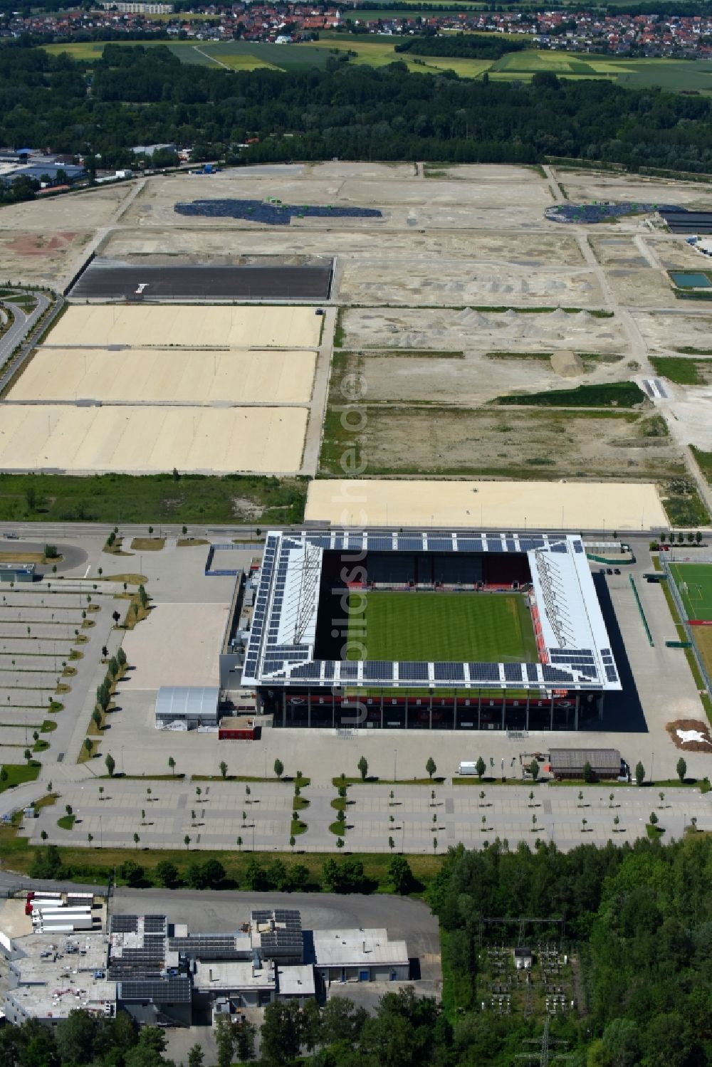 Luftaufnahme Ingolstadt - Sportstätten-Gelände der Arena des Stadion in Ingolstadt im Bundesland Bayern