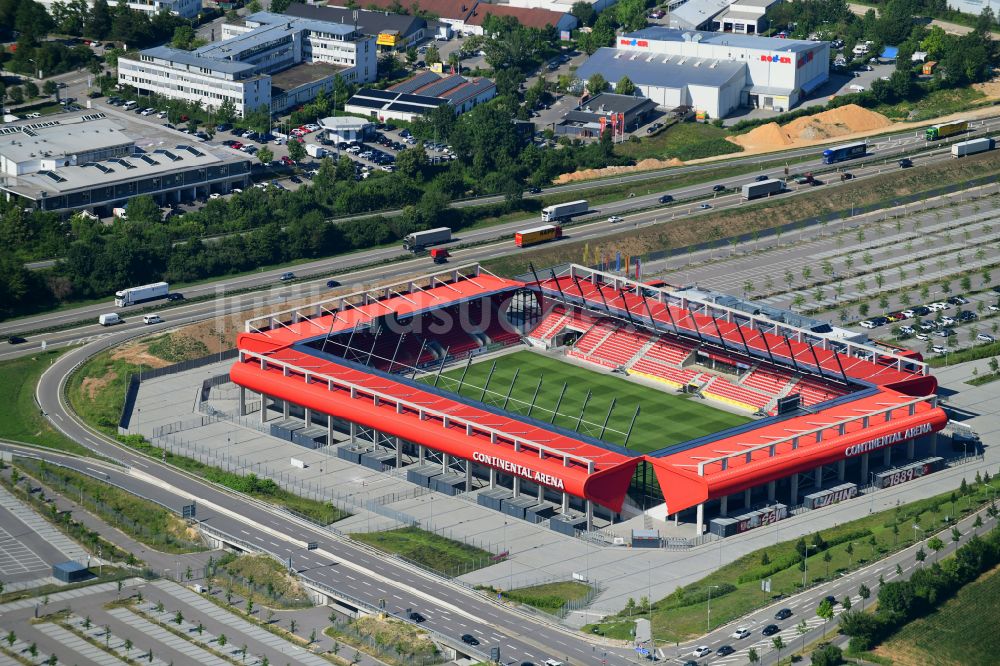 Regensburg von oben - Sportstätten-Gelände der Arena des Stadion Jahnstadion in Regensburg im Bundesland Bayern, Deutschland