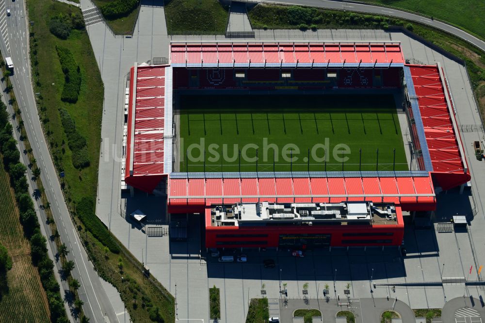 Luftaufnahme Regensburg - Sportstätten-Gelände der Arena des Stadion Jahnstadion in Regensburg im Bundesland Bayern, Deutschland