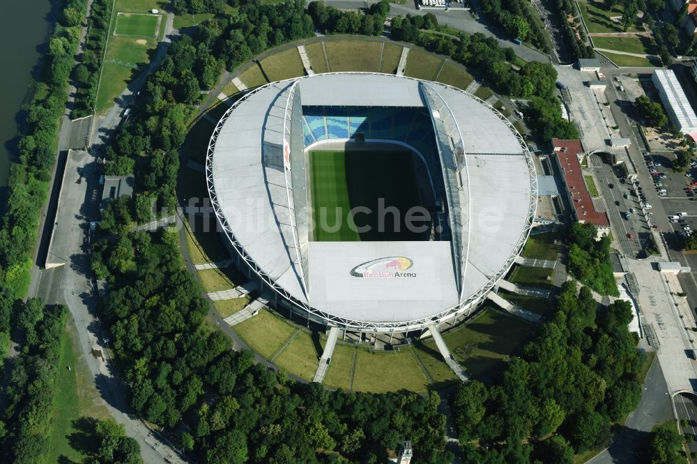 Leipzig aus der Vogelperspektive: Sportstätten-Gelände der Arena des Stadion in Leipzig im Bundesland Sachsen