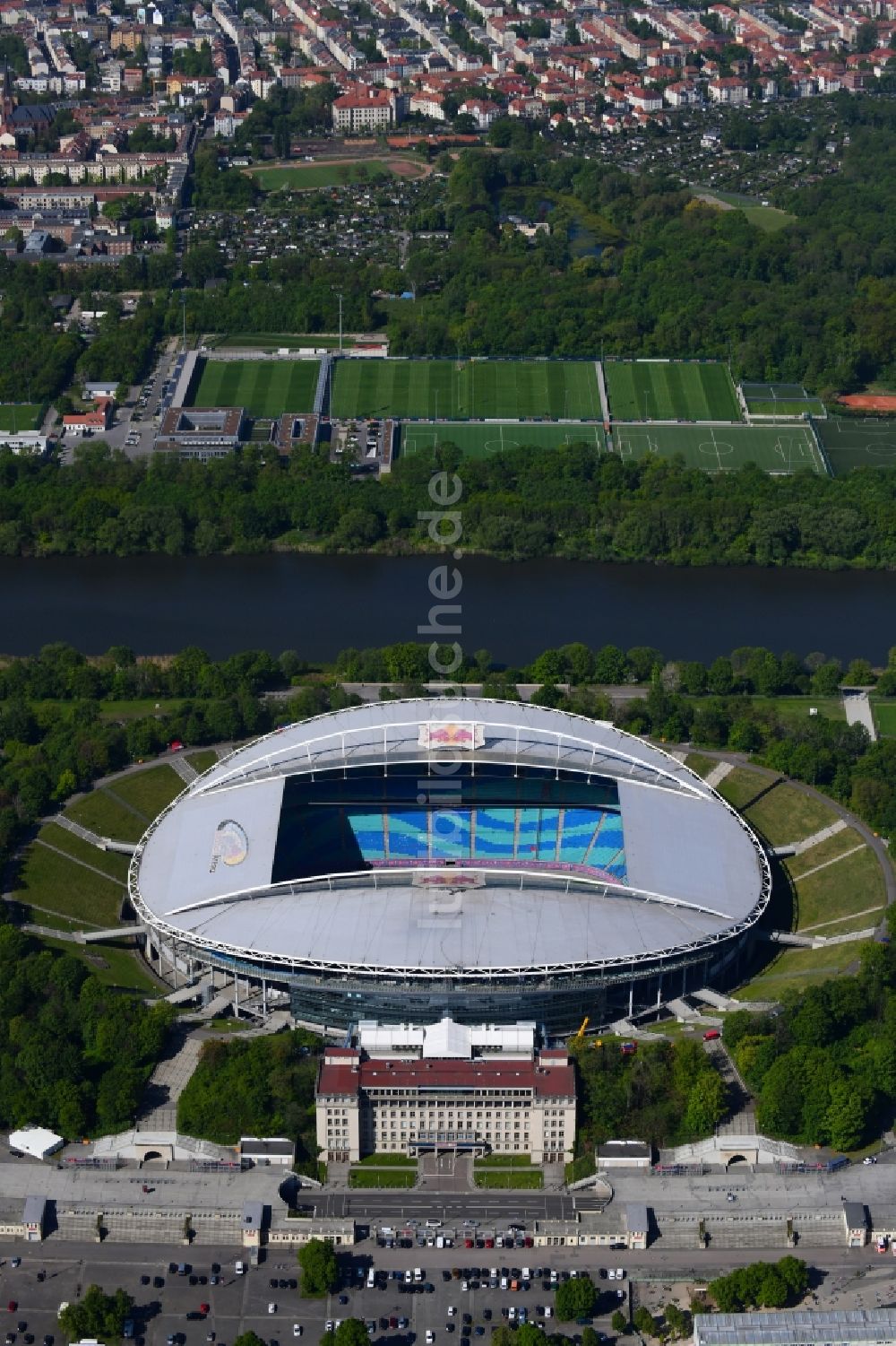 Leipzig aus der Vogelperspektive: Sportstätten-Gelände der Arena des Stadion in Leipzig im Bundesland Sachsen