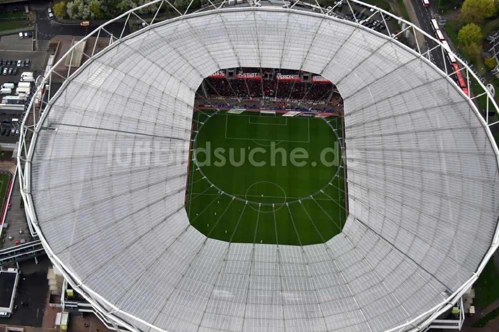 Luftaufnahme Leverkusen - Sportstätten-Gelände der Arena des Stadion in Leverkusen im Bundesland Nordrhein-Westfalen