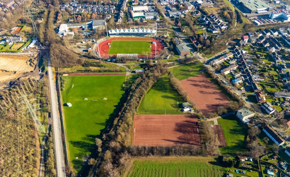 Luftaufnahme Bochum - Sportstätten-Gelände der Arena des Stadion Lohrheidestadion im Ortsteil Wattenscheid in Bochum im Bundesland Nordrhein-Westfalen