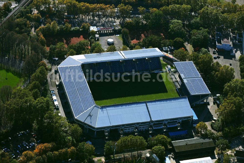 Mannheim aus der Vogelperspektive: Sportstätten- Gelände der Arena des Stadion in Mannheim im Bundesland Baden-Württemberg