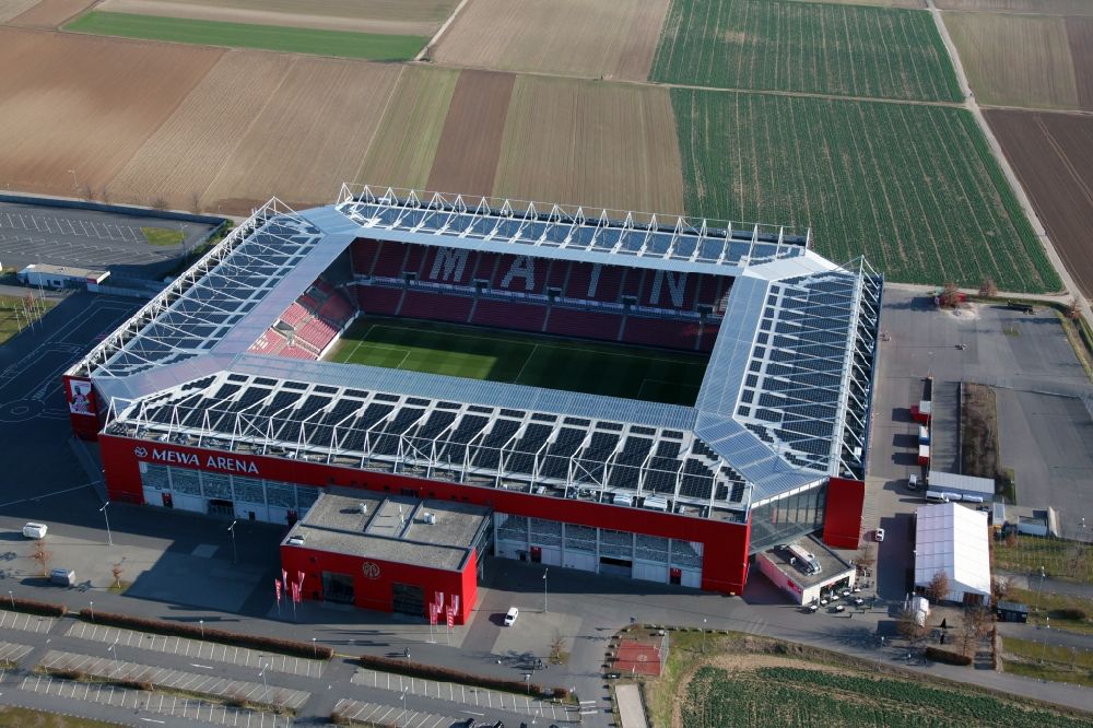 Mainz von oben - Sportstätten-Gelände der Arena des Stadion MEWA ARENA in Mainz im Bundesland Rheinland-Pfalz, Deutschland