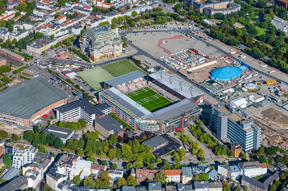 Luftbild Hamburg - Sportstätten-Gelände der Arena des Stadion Millerntor- Stadion im am Heiligengeistfeld im Stadtteil St. Pauli in Hamburg, Deutschland
