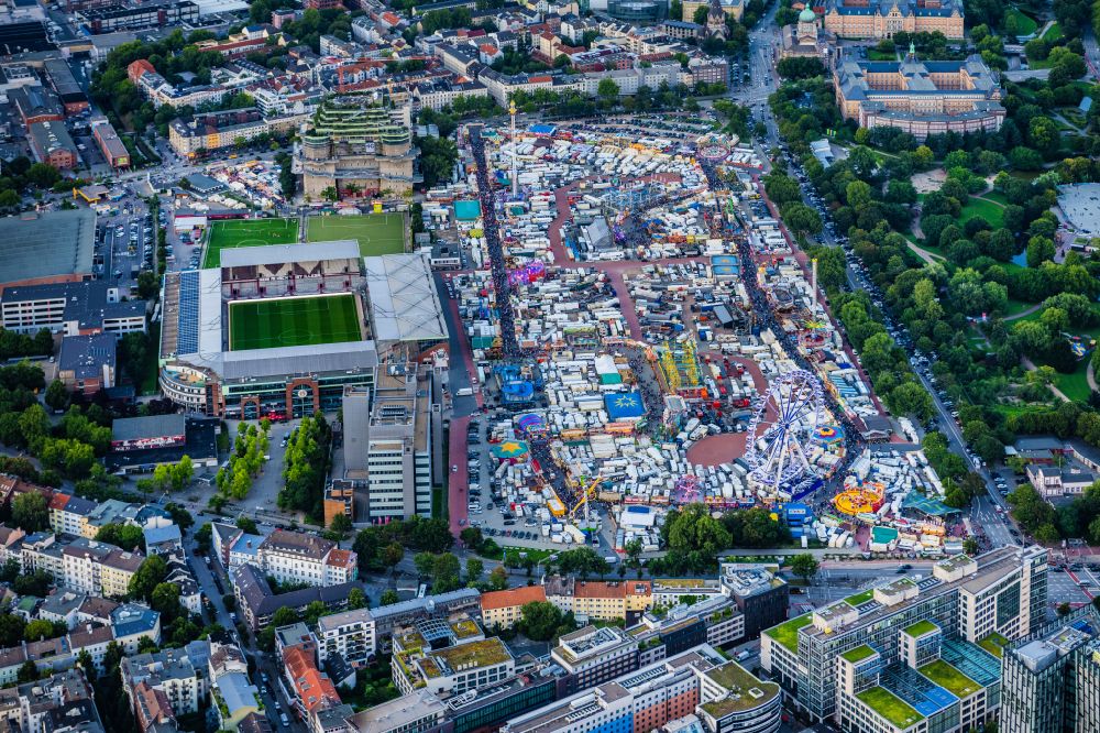 Luftaufnahme Hamburg - Sportstätten-Gelände der Arena des Stadion Millerntor- Stadion im Ortsteil Sankt Pauli in Hamburg, Deutschland