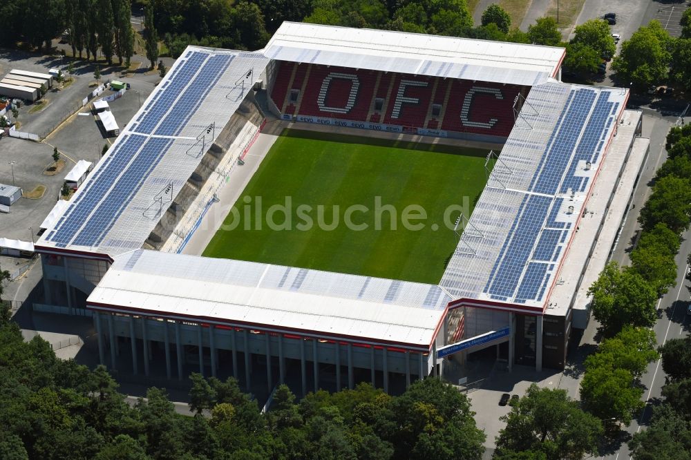 Offenbach am Main von oben - Sportstätten-Gelände der Arena des Stadion in Offenbach am Main im Bundesland Hessen
