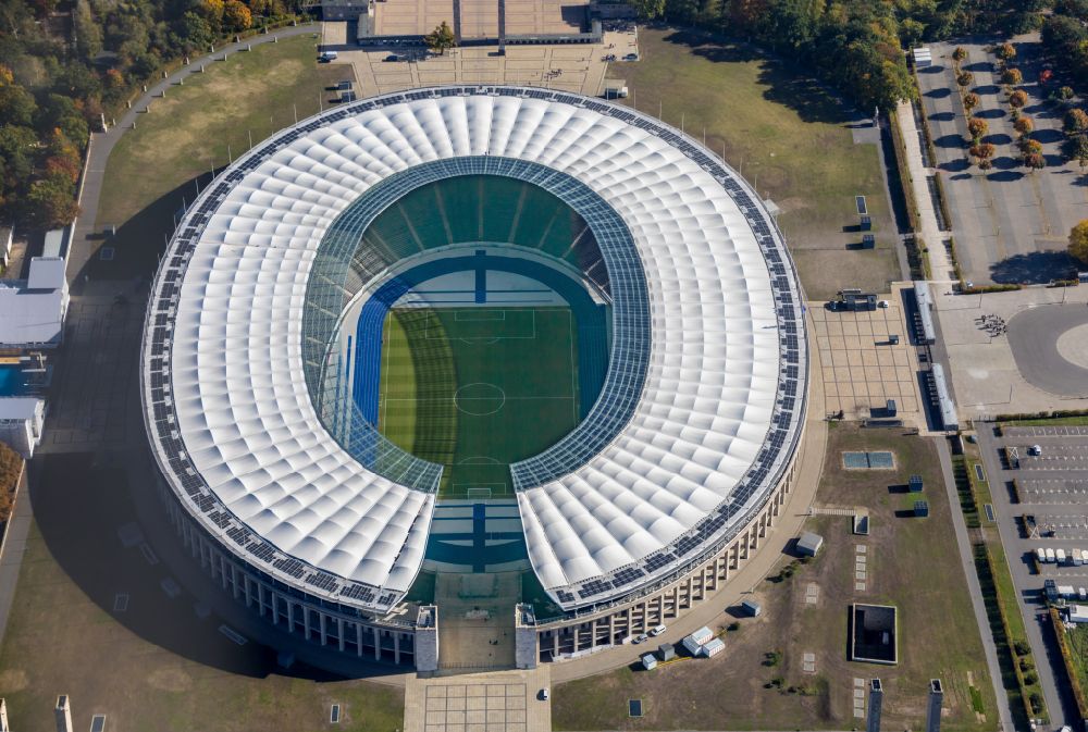 Luftbild Berlin - Sportstätten-Gelände der Arena des Stadion Olympiastadion in Berlin