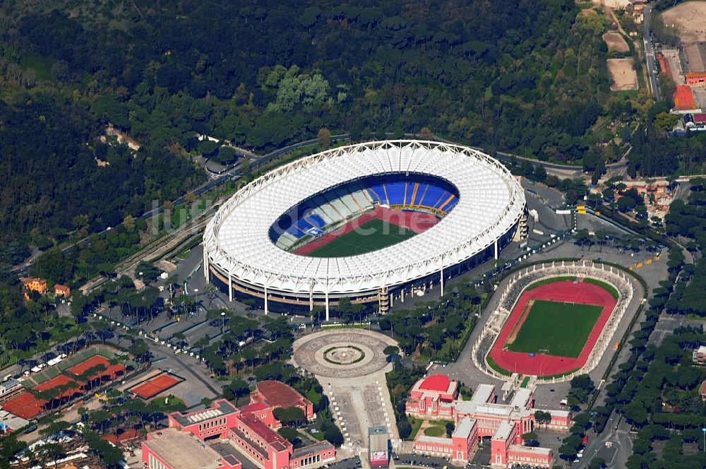 Rom von oben - Sportstätten-Gelände der Arena des Stadion Olympiastadion in Rom in Latium, Italien