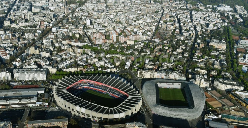 Luftaufnahme Paris - Sportstätten-Gelände der Arena des Stadion Prinzenpark an der Rue du Commandant Guilbaud in Paris Boulogne-Billancourt in Ile-de-France, Frankreich