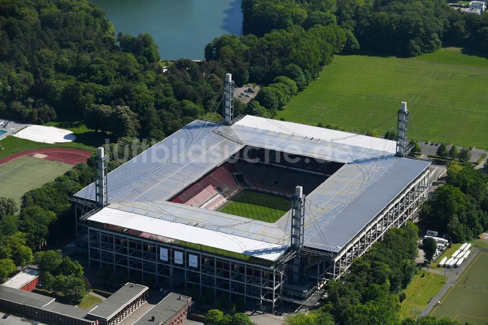 Köln von oben - Sportstätten-Gelände der Arena des Stadion Rhein Energie STADION im Ortsteil Lindenthal in Köln im Bundesland Nordrhein-Westfalen, Deutschland