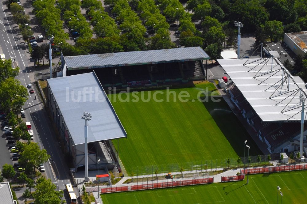 Luftbild Mainz - Sportstätten-Gelände der Arena des Stadion Stadion am Bruchweg in Mainz im Bundesland Rheinland-Pfalz, Deutschland