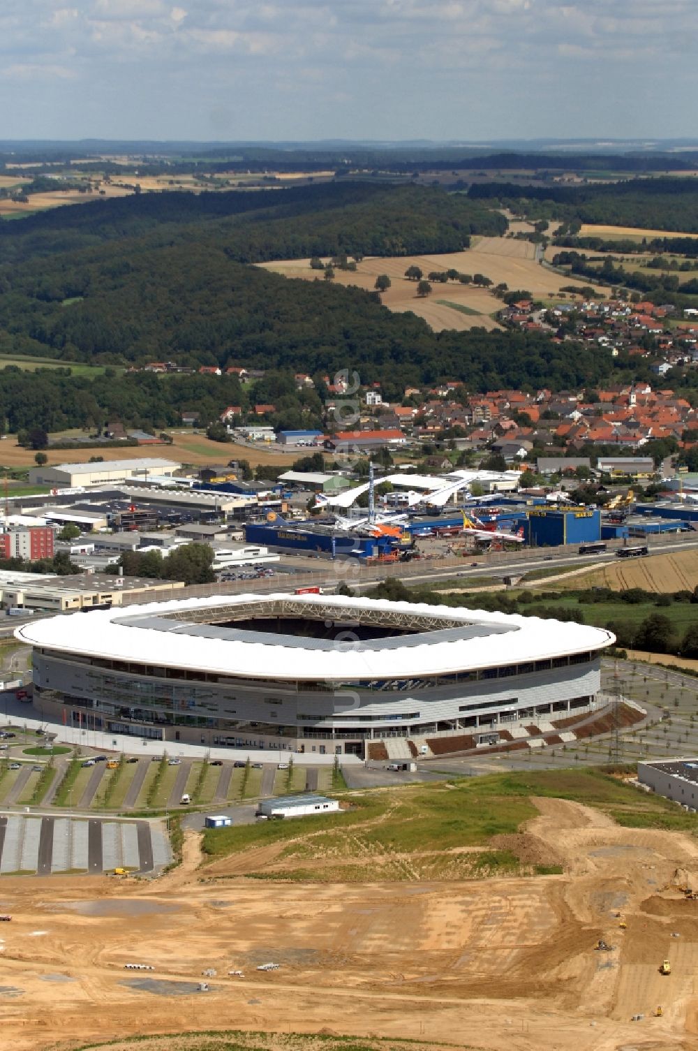 Sinsheim von oben - Sportstätten-Gelände der Arena des Stadion WIRSOL Rhein-Neckar-Arena in Sinsheim im Bundesland Baden-Württemberg