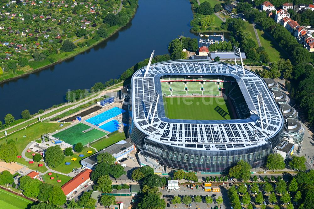 Luftaufnahme Bremen - Sportstätten-Gelände der Arena des Stadion wohninvest WESERSTADION in Bremen, Deutschland