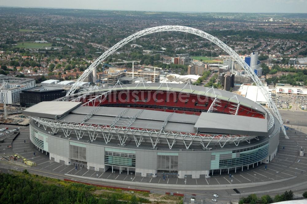 London von oben - Sportstätten-Gelände der Arena des Wembley- Stadion in London in England, Vereinigtes Königreich