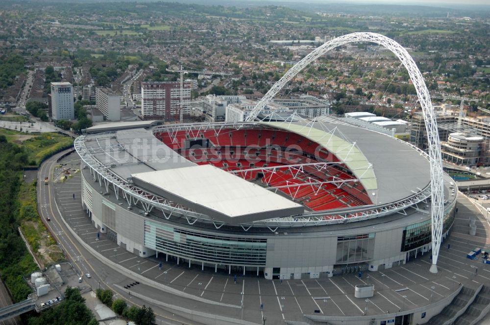 Luftbild London - Sportstätten-Gelände der Arena des Wembley- Stadion in London in England, Vereinigtes Königreich