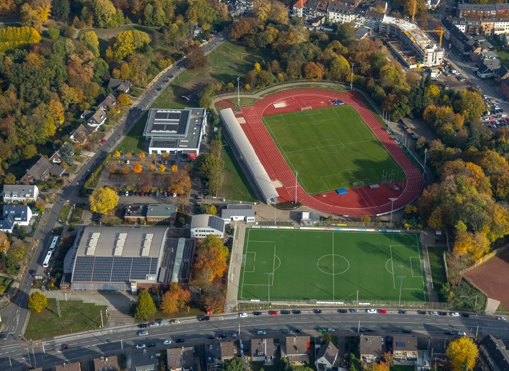 Luftaufnahme Bottrop - Sportstätten-Gelände des Stadion Jahnstadion in Bottrop im Bundesland Nordrhein-Westfalen, Deutschland