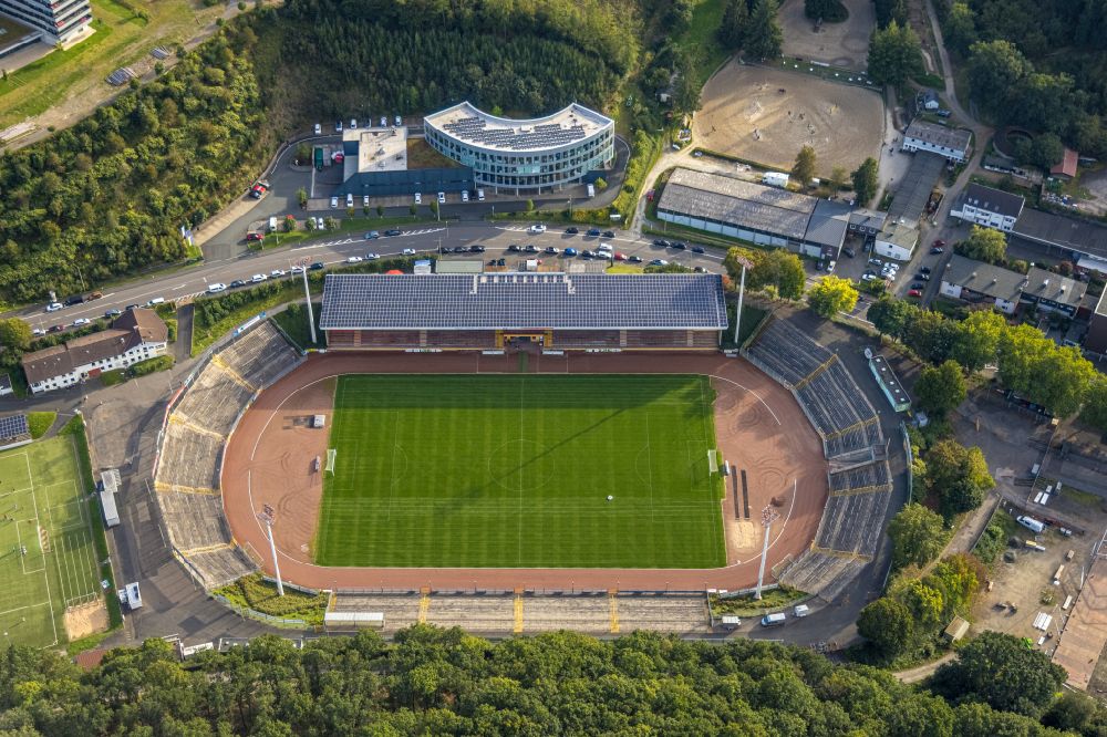Luftaufnahme Siegen - Sportstätten-Gelände des Stadion Leimbachstadion in Siegen im Bundesland Nordrhein-Westfalen, Deutschland