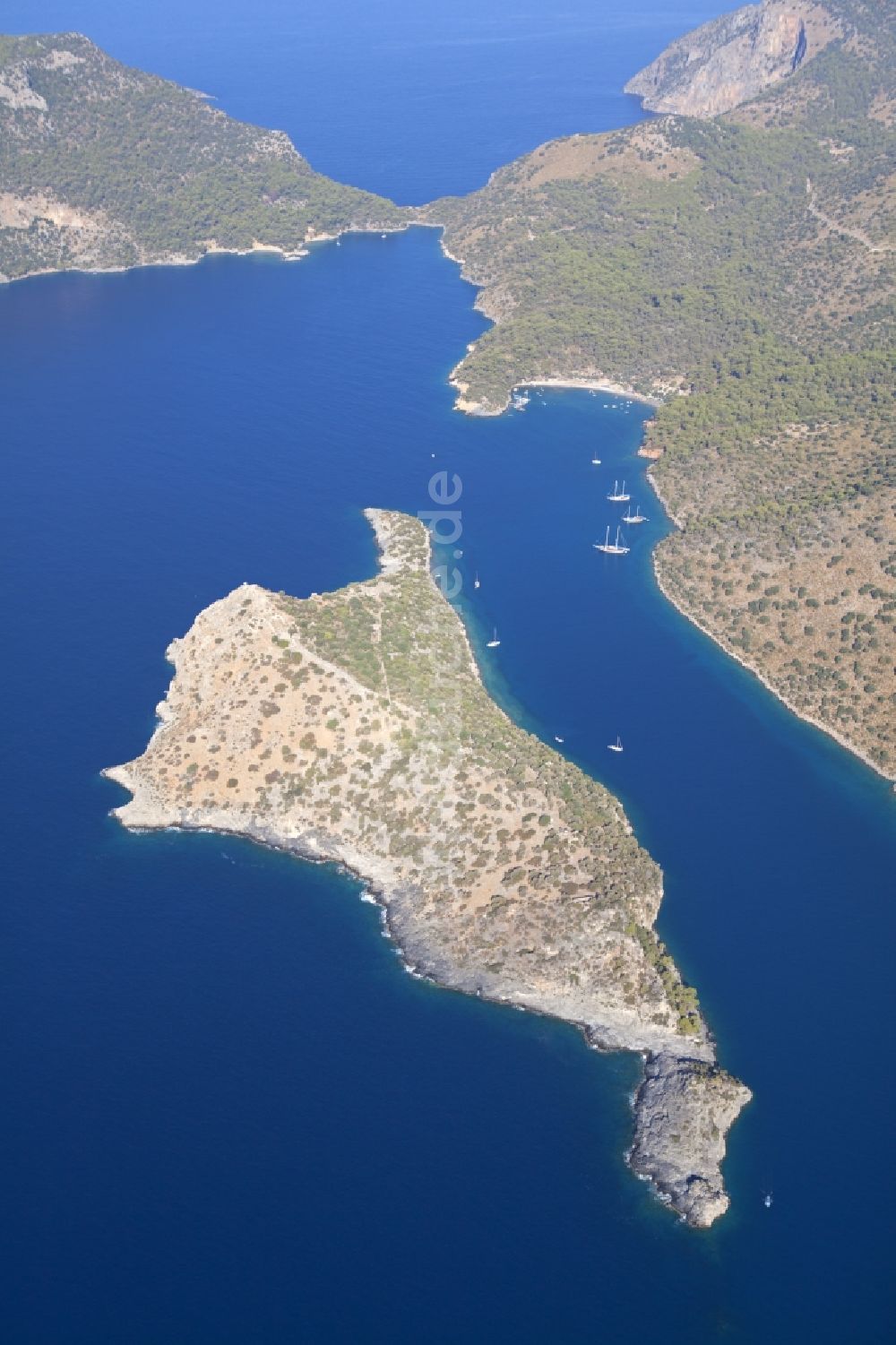 Luftbild Ölüdeniz - St-Nikolaus-Insel in der Bucht von Ölüdeniz an der Türkischen Ägäis in der Türkei