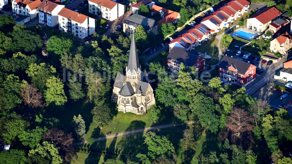Thale aus der Vogelperspektive: St. Petri Kirche in Thale im Bundesland Sachsen-Anhalt, Deutschland
