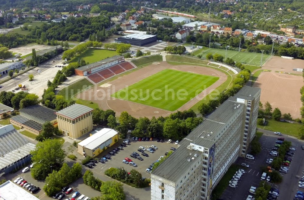 Luftbild Halle (Saale) OT Neustadt - Stadion im Bildungszentrum im Ortsteil Neustadt in Halle ( Saale ) im Bundesland Sachsen-Anhalt