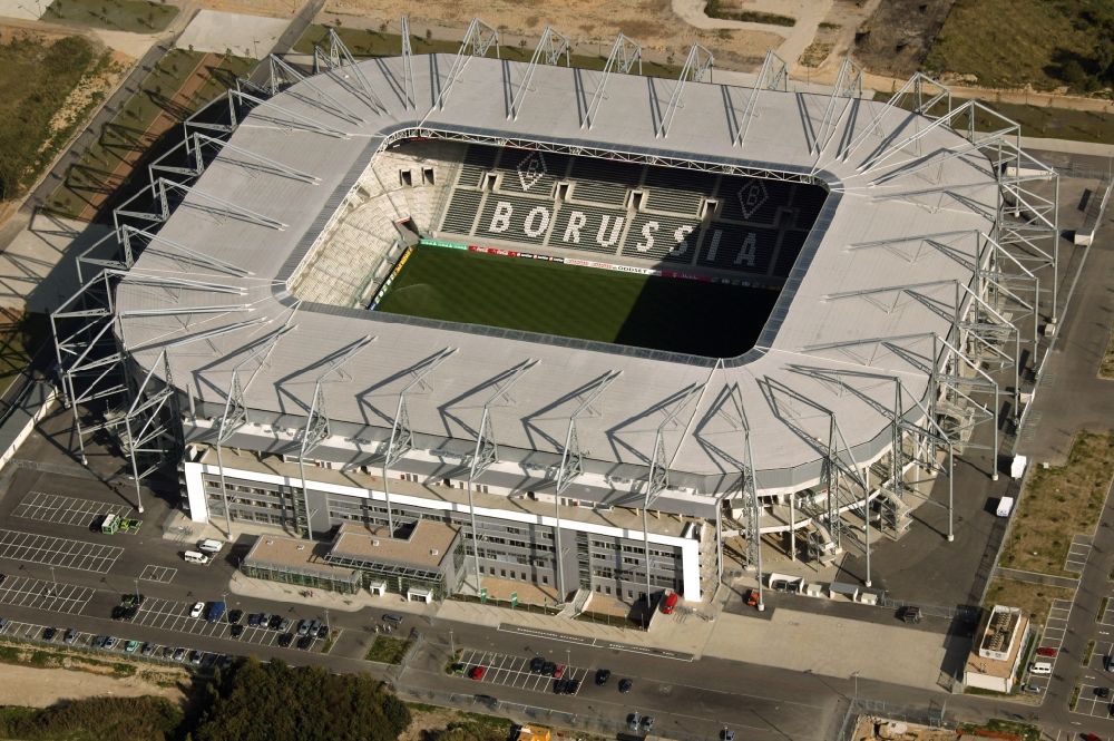 Luftaufnahme Mönchengladbach - Stadion im Borussia-Park des Fußballklubs Borussia Mönchengladbach im Bundesland Nordrhein-Westfalen