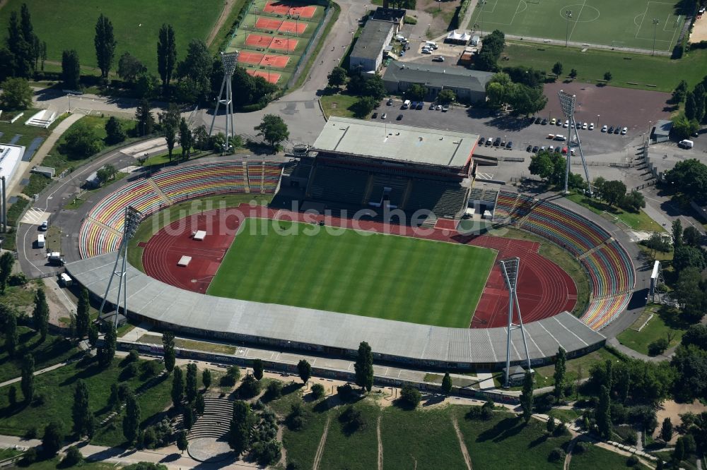 Luftbild Berlin - Stadion am Friedrich-Ludwig-Jahn-Sportpark in Berlin Prenzlauer Berg
