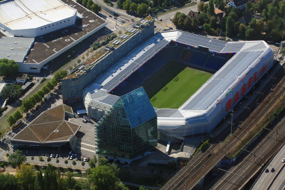Luftbild Basel - Stadion St. Jakob-Park und Shopping Center im Sportzentrum St. Jakob in Basel in der Schweiz