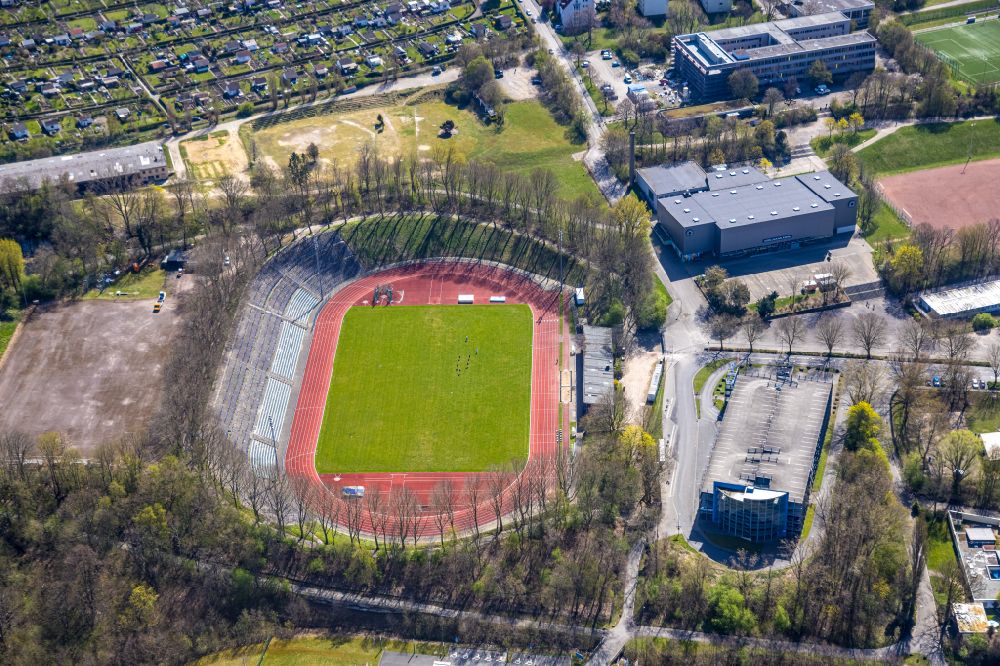 Hagen von oben - Stadion - Sportpark Ischelandstadion an der Humpertstraße in Hagen im Bundesland Nordrhein-Westfalen, Deutschland