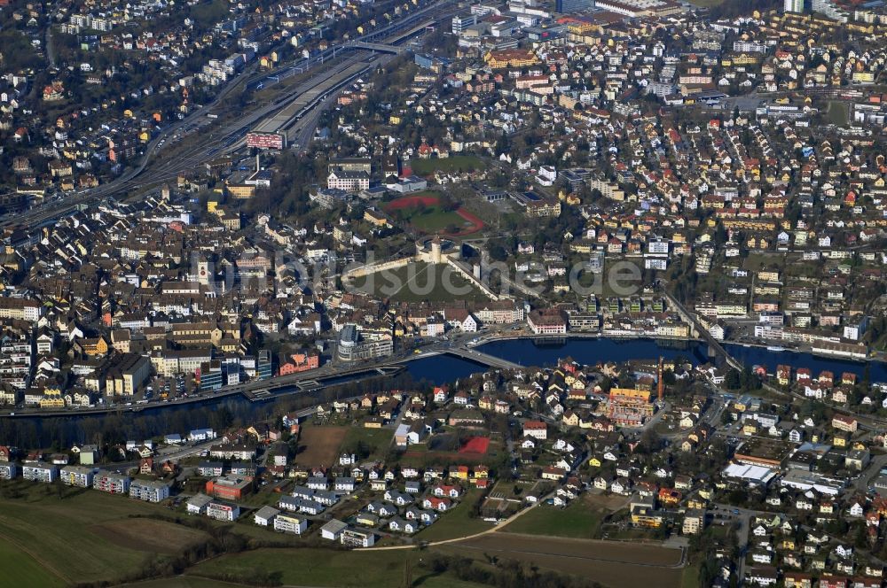 Luftbild Schaffhausen - Stadtansicht der Altstadt von Schaffhausen am Ufer des Rhein im Kanton Schaffhausen in der Schweiz