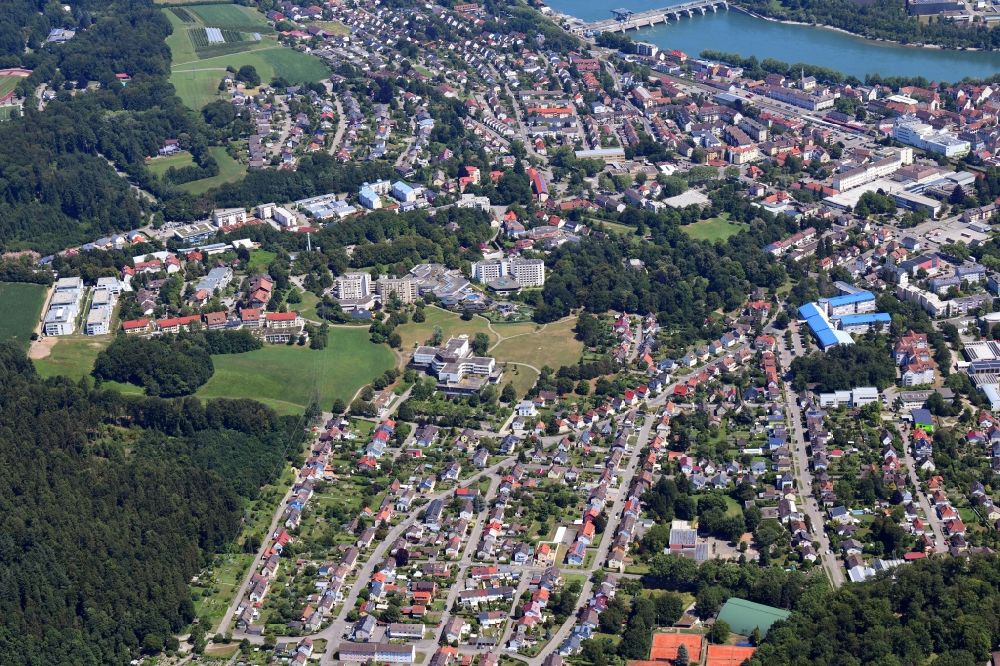 Luftbild Bad Säckingen - Stadtansicht beim Kurzentrum im Stadtgebiet in Bad Säckingen im Bundesland Baden-Württemberg, Deutschland