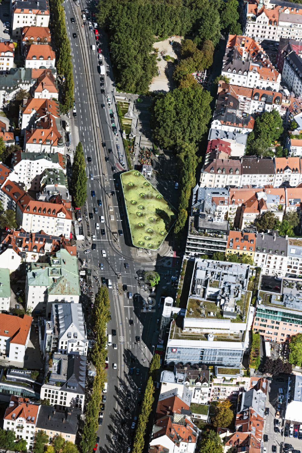 Luftaufnahme München - Stadtansicht des Bereiches um die Münchner Freiheit im Stadtteil Schwabing in München im Bundesland Bayern