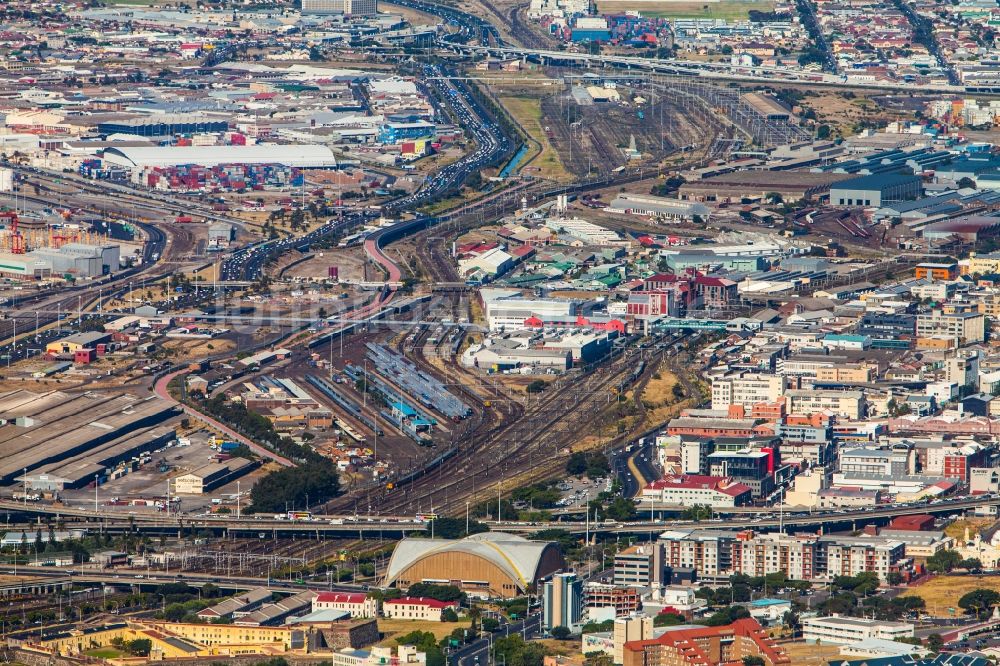 Kapstadt aus der Vogelperspektive: Stadtansicht / Cityscape Kapstadt / Cap Town in Südafrika / South Africa