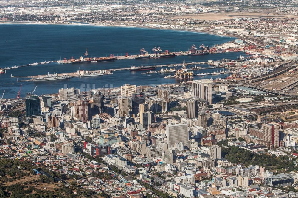 Luftbild Kapstadt - Stadtansicht / Cityscape Kapstadt / Cap Town in Südafrika / South Africa