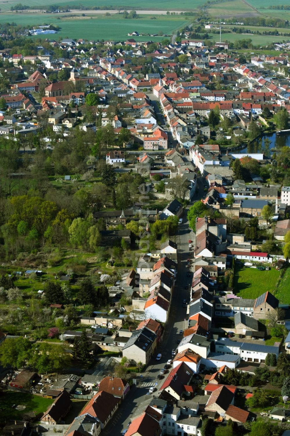 Luftaufnahme Zehdenick - Stadtansicht entlang der Dammhaststraße in Zehdenick im Bundesland Brandenburg, Deutschland