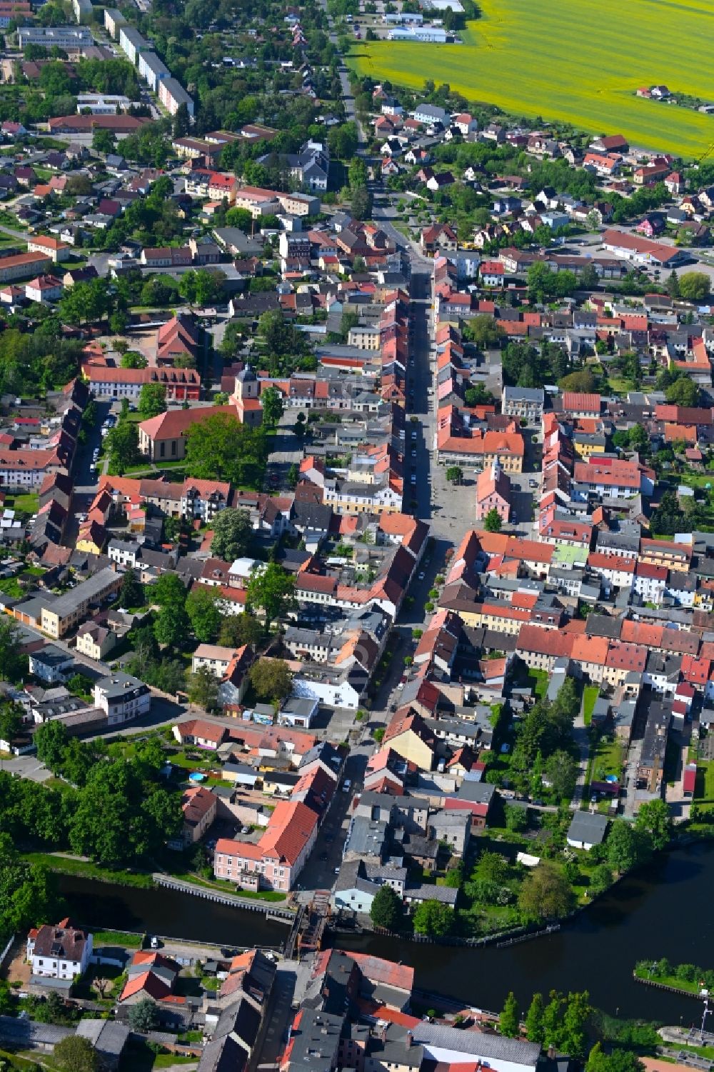 Luftbild Zehdenick - Stadtansicht entlang der Dammhaststraße in Zehdenick im Bundesland Brandenburg, Deutschland