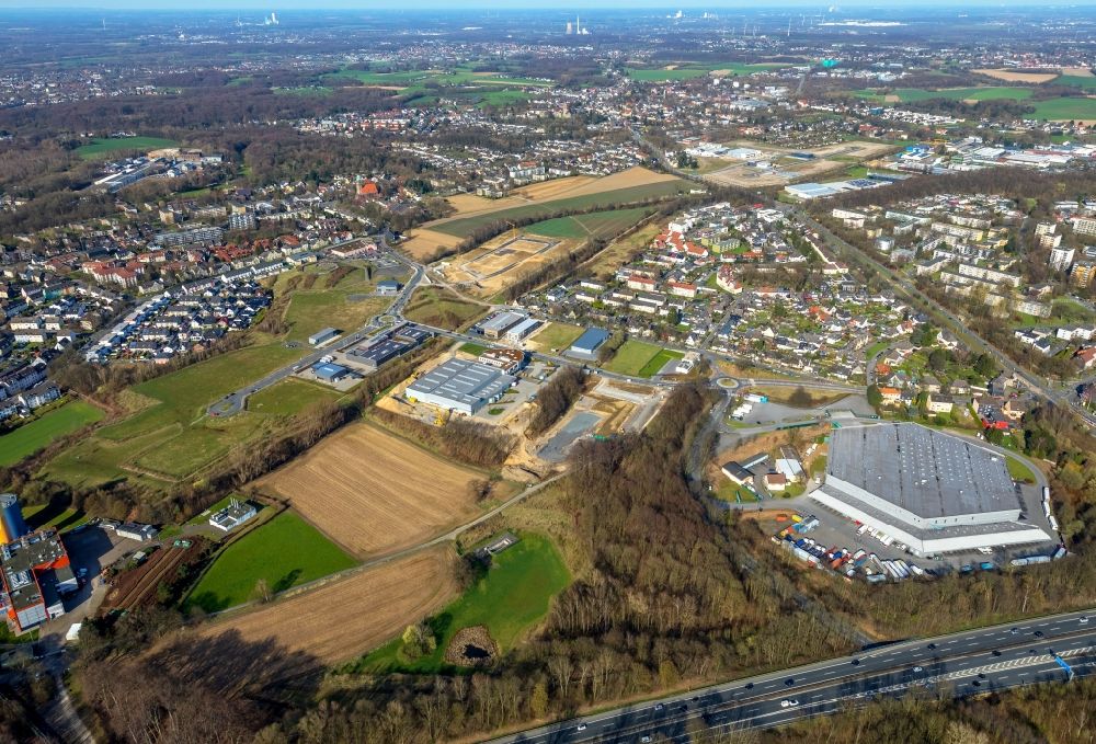 Luftbild Bochum - Stadtansicht entlang der Dietrich-Benking-Straße im Stadtgebiet im Ortsteil Hiltrop in Bochum im Bundesland Nordrhein-Westfalen, Deutschland