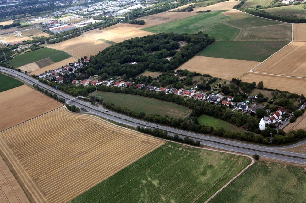 Luftaufnahme Wiesbaden - Stadtansicht von Fort Biehler im Stadtgebiet im Ortsteil Erbenheim in Wiesbaden im Bundesland Hessen, Deutschland