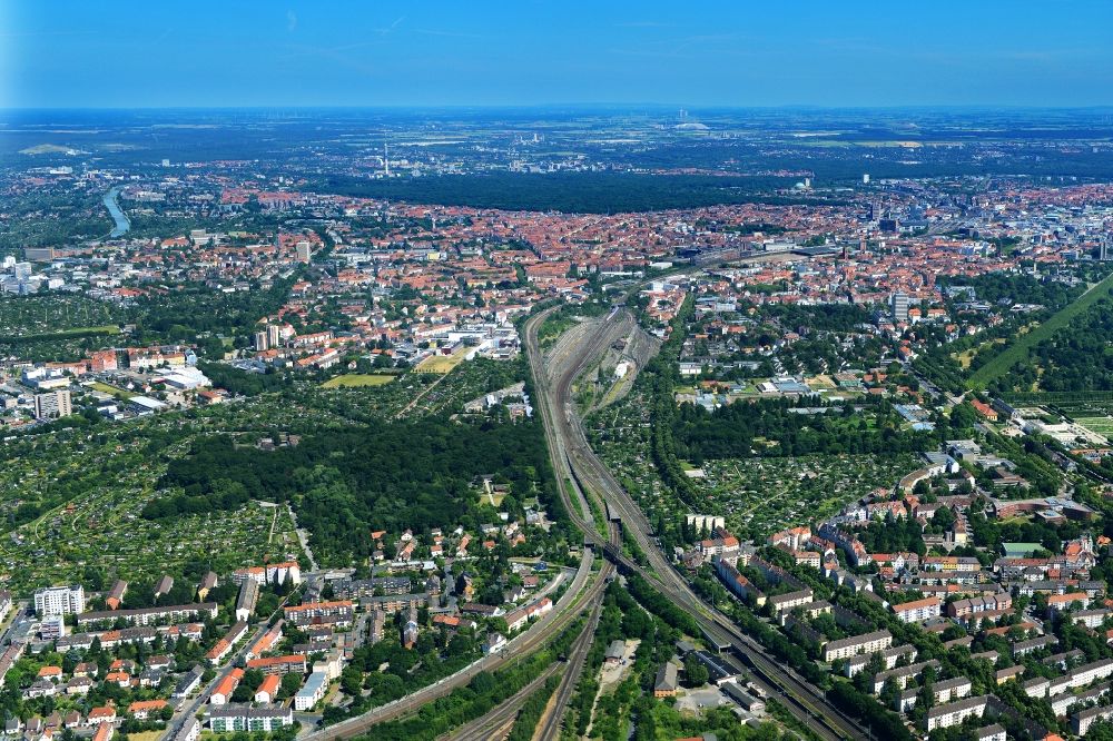 Luftaufnahme Hannover - Stadtansicht Hainholz im Stadtgebiet in Hannover im Bundesland Niedersachsen, Deutschland